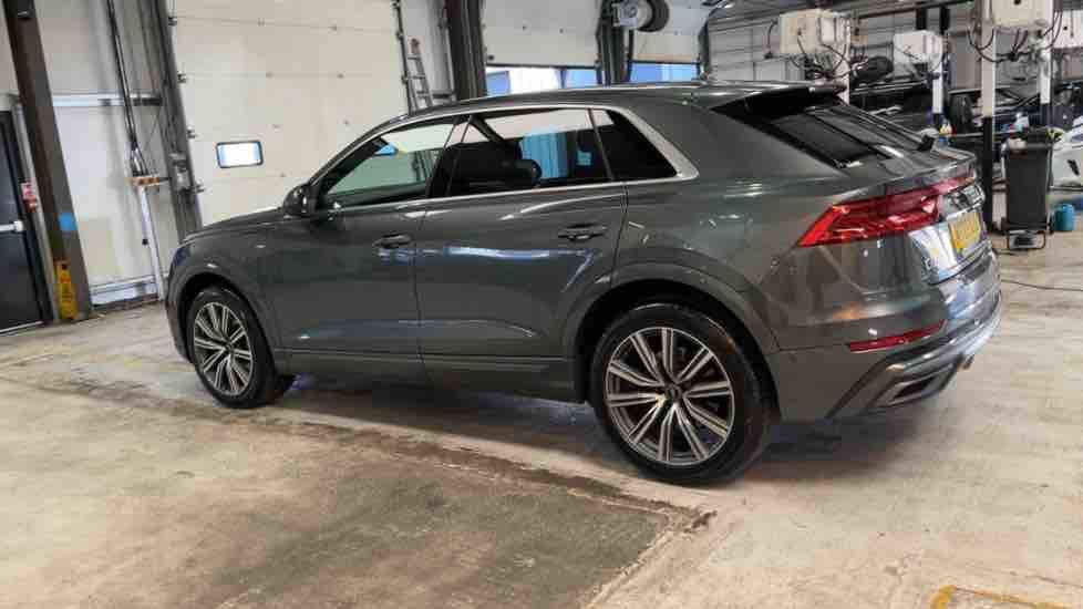More views of Audi Q8