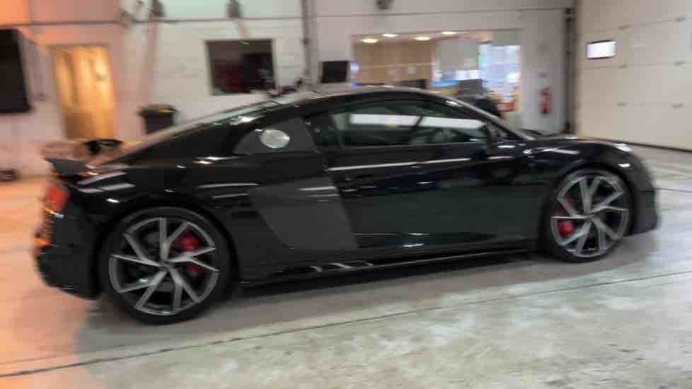 More views of Audi R8