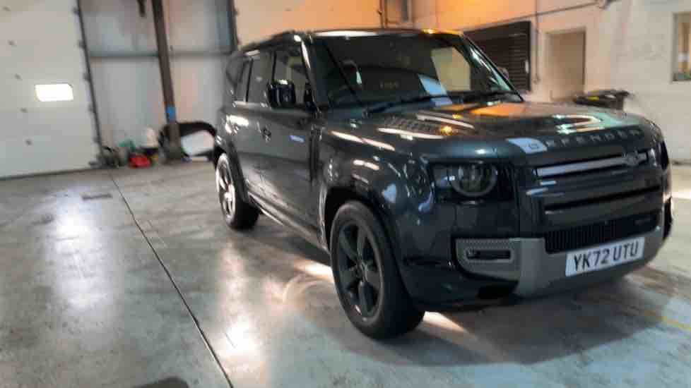 More views of Land Rover Defender 110