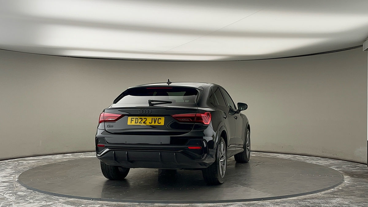 More views of Audi Q3