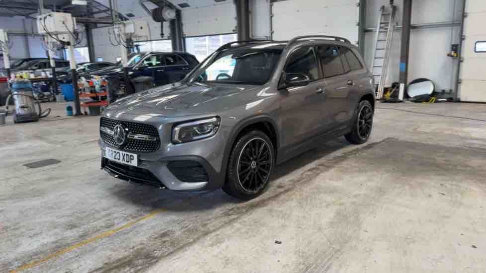 More views of Mercedes-Benz GLB