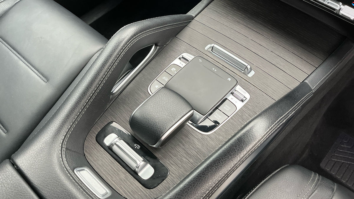 Mercedes-Benz GLE Image 26