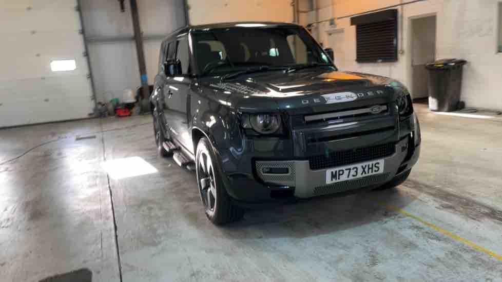 More views of Land Rover Defender 110