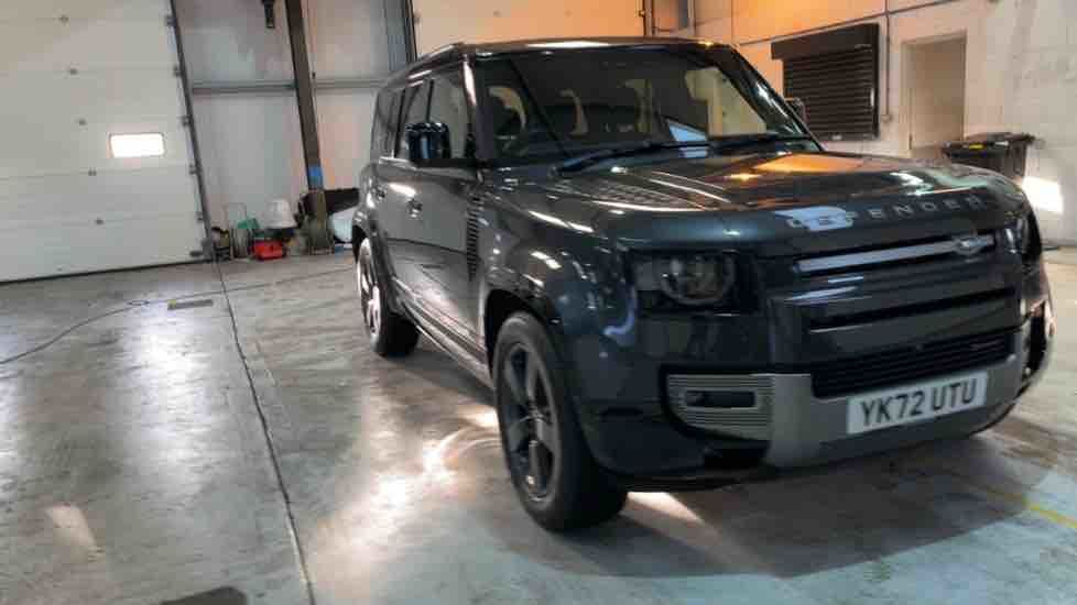 More views of Land Rover Defender 110