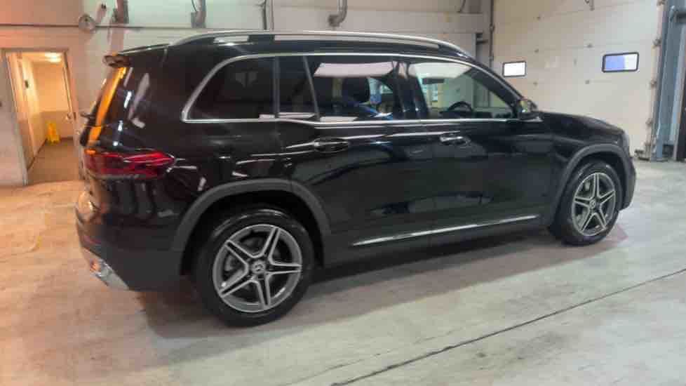More views of Mercedes-Benz GLB