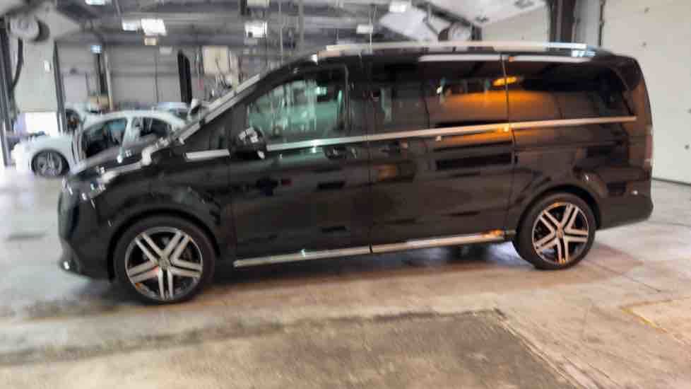 More views of Mercedes-Benz V Class