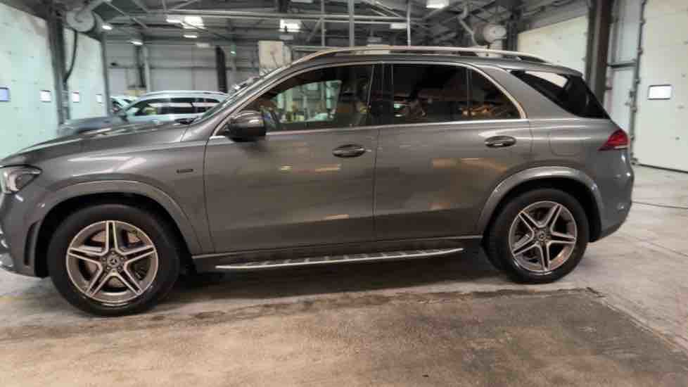 More views of Mercedes-Benz GLE