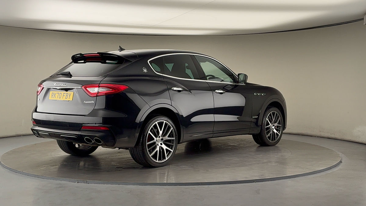 Maserati Levante Image 21