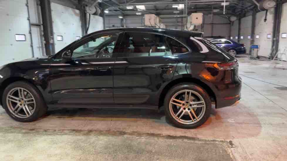 More views of Porsche Macan