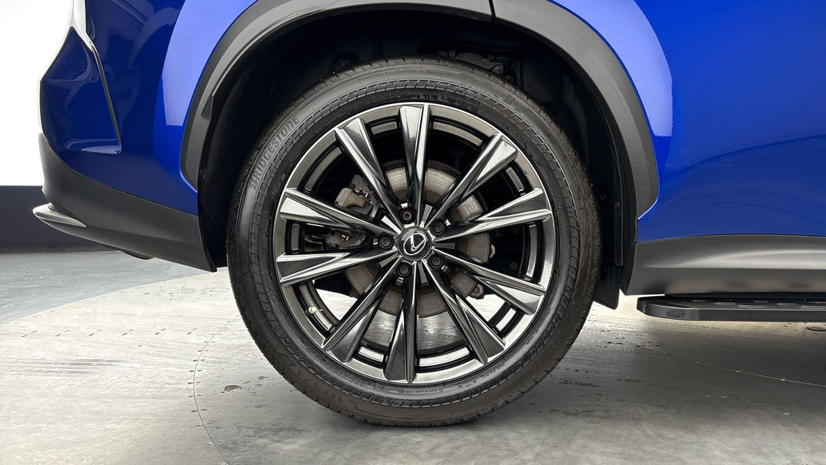 Lexus NX Image 10