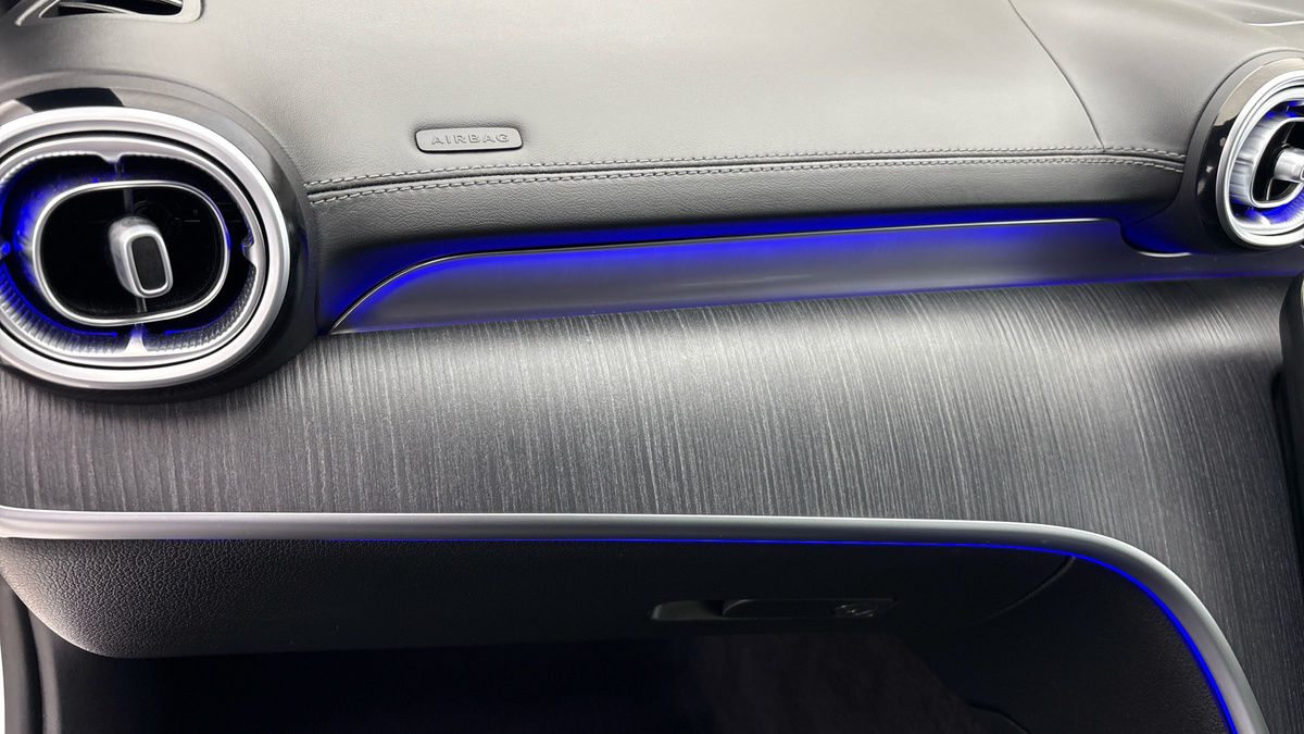 Mercedes-Benz C Class Image 25