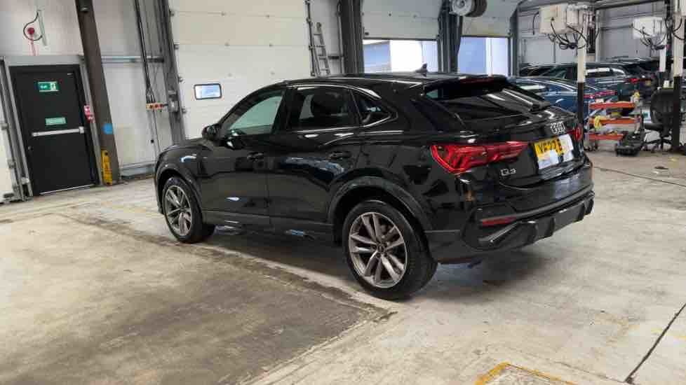 More views of Audi Q3