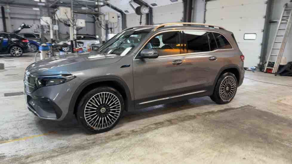More views of Mercedes-Benz EQB