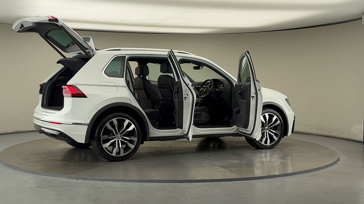 More views of Volkswagen Tiguan