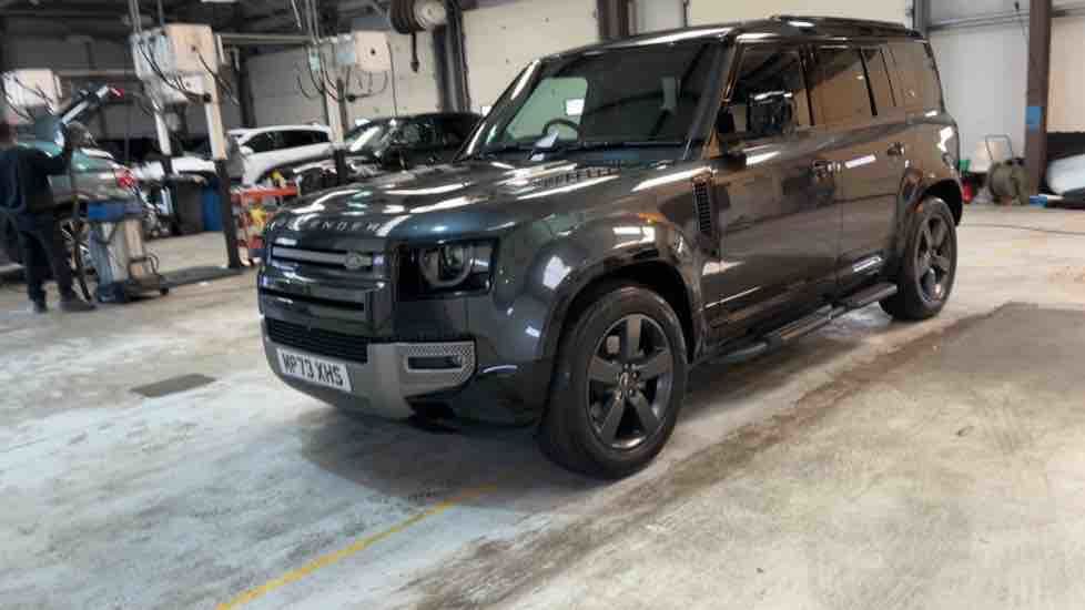 More views of Land Rover Defender 110