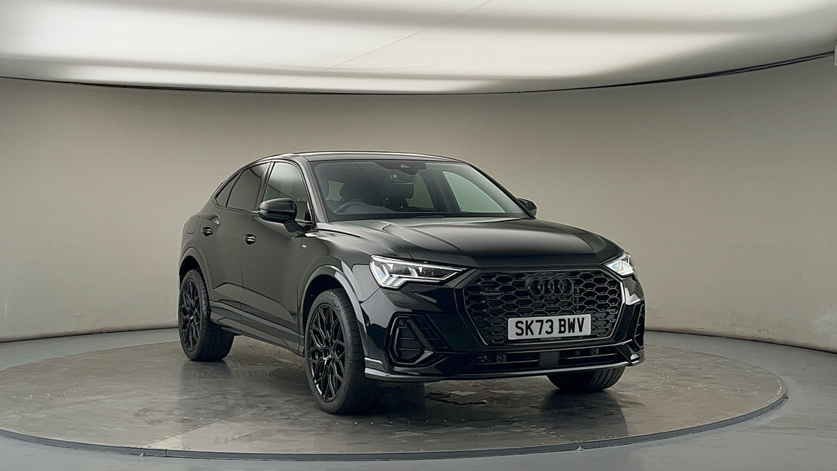 More views of Audi Q3