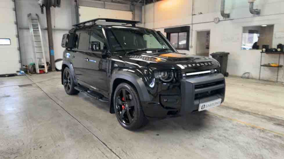 More views of Land Rover Defender 110