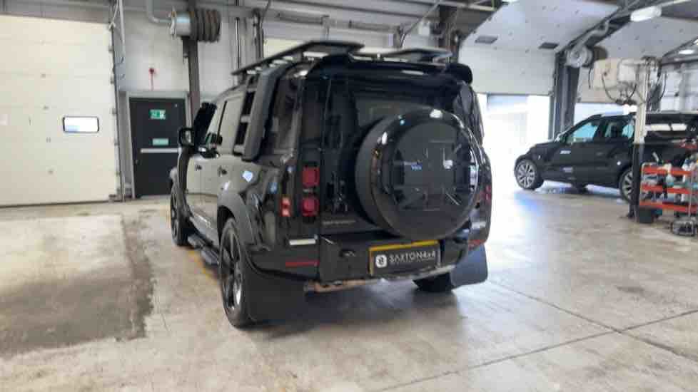 More views of Land Rover Defender 110