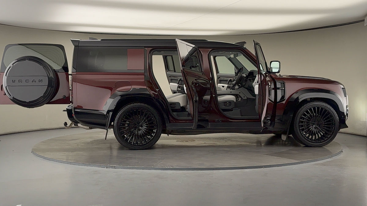 More views of Land Rover Defender 130