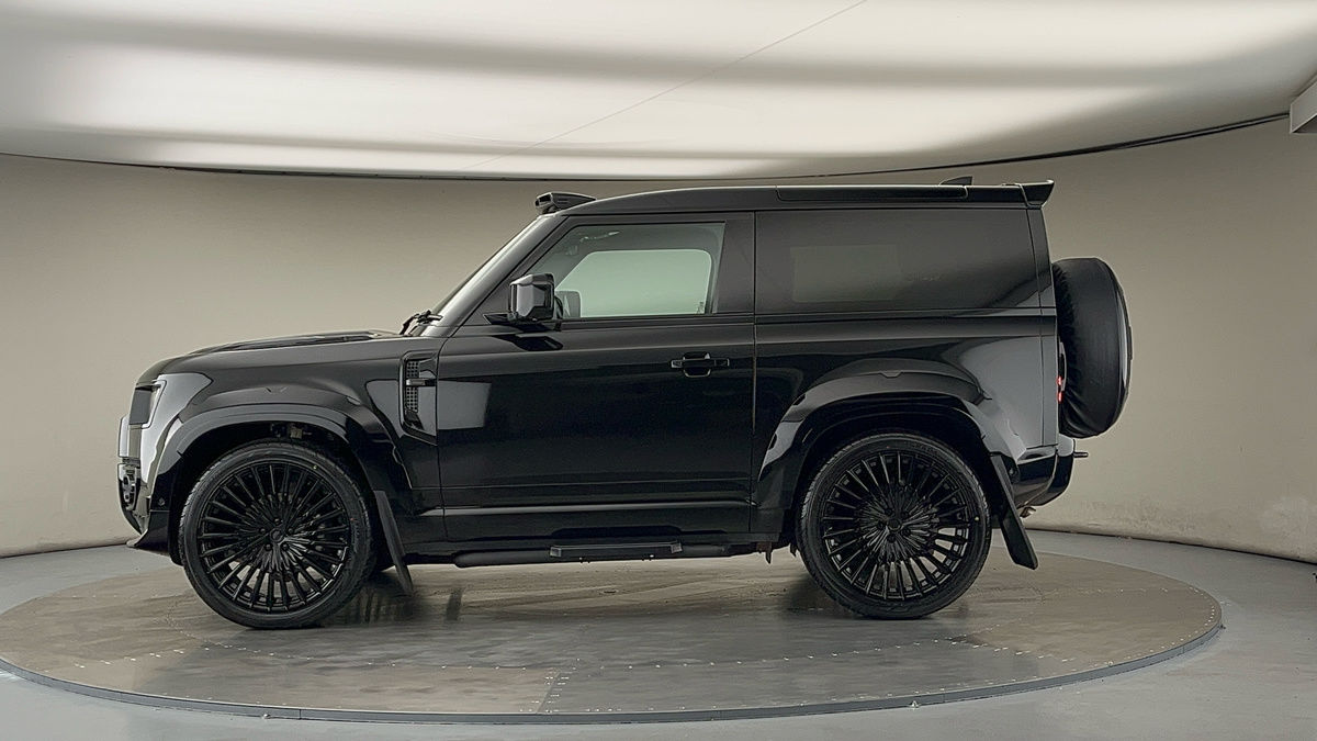 Land Rover Defender 90 Urban Image 15
