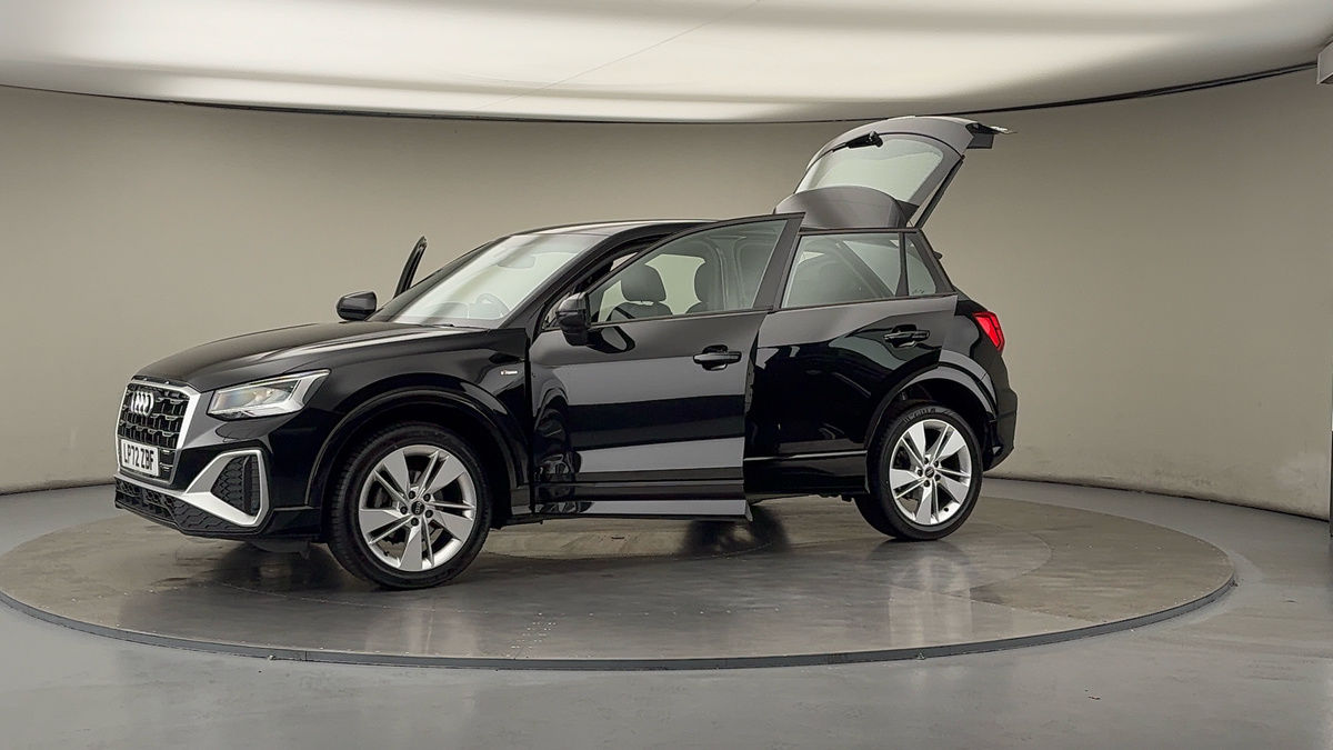 More views of Audi Q2