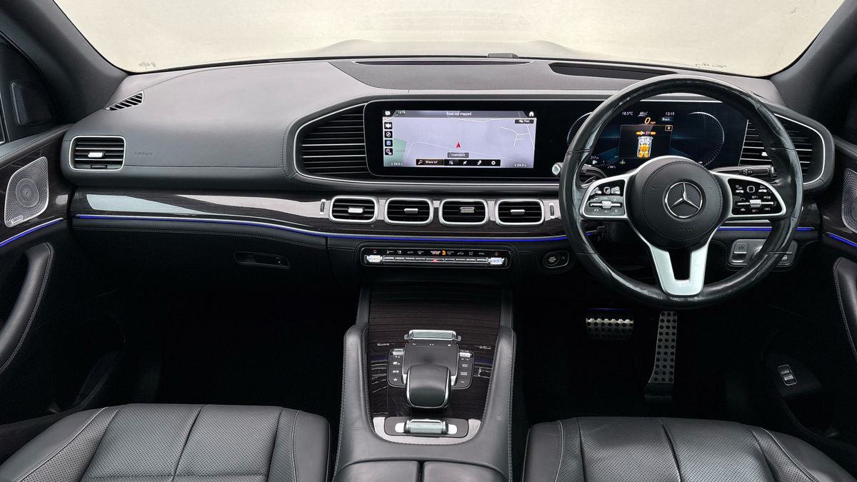 Mercedes-Benz GLS Image 12