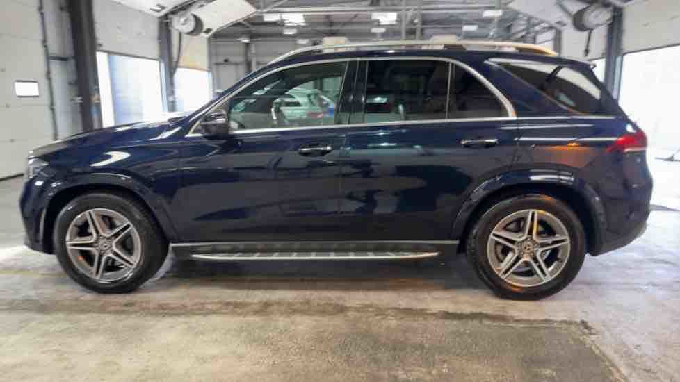 More views of Mercedes-Benz GLE
