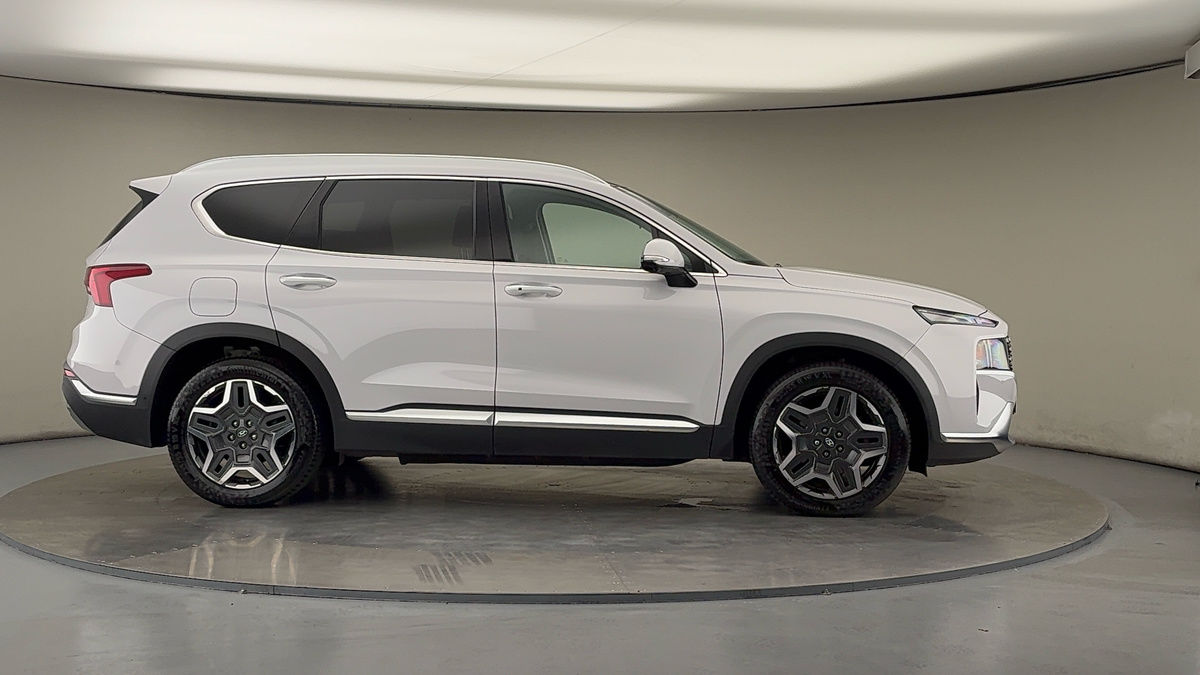 More views of Hyundai Santa Fe