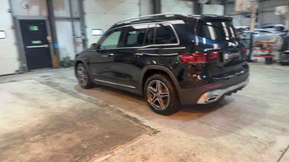 More views of Mercedes-Benz GLB