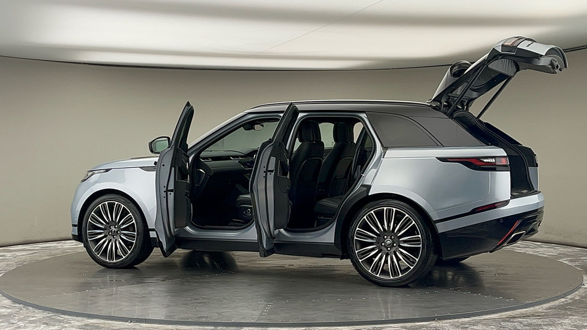 More views of Land Rover Range Rover Velar