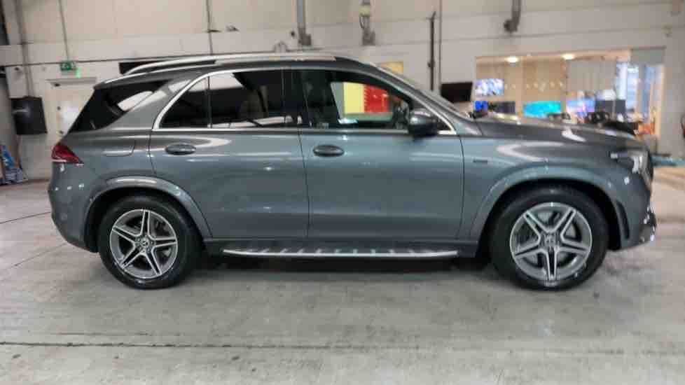 More views of Mercedes-Benz GLE