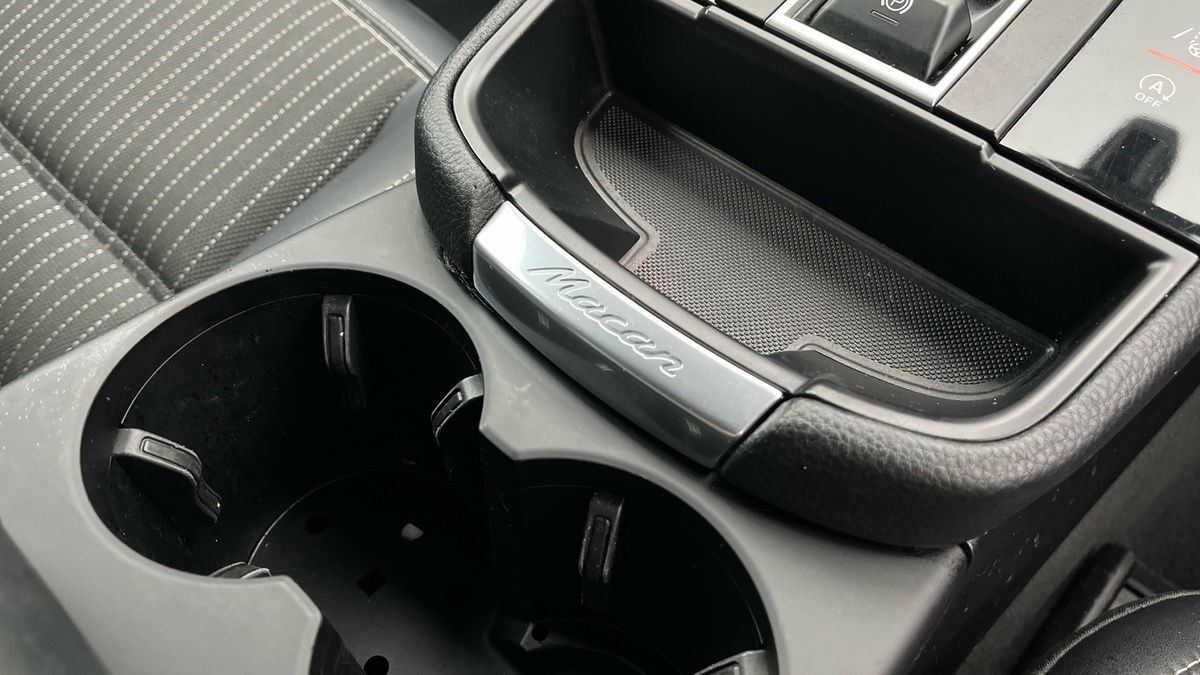 Porsche Macan Image 26