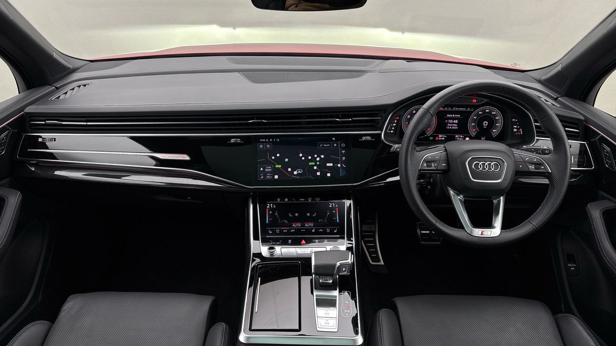 Audi Q7 Image 12