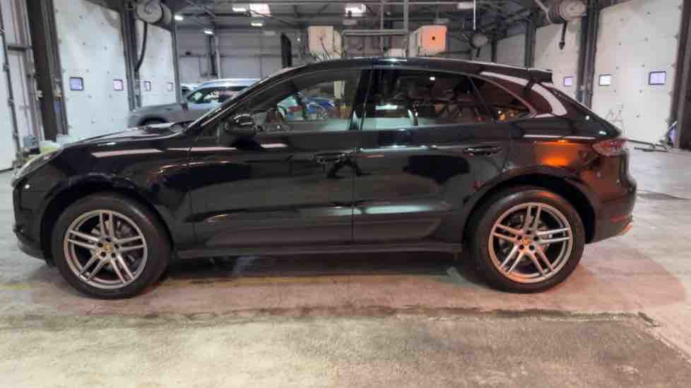 More views of Porsche Macan