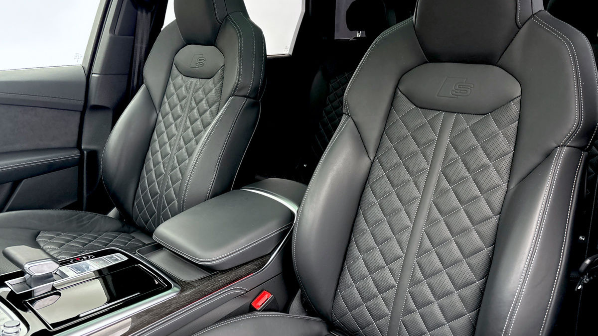 Audi Q7 Image 7