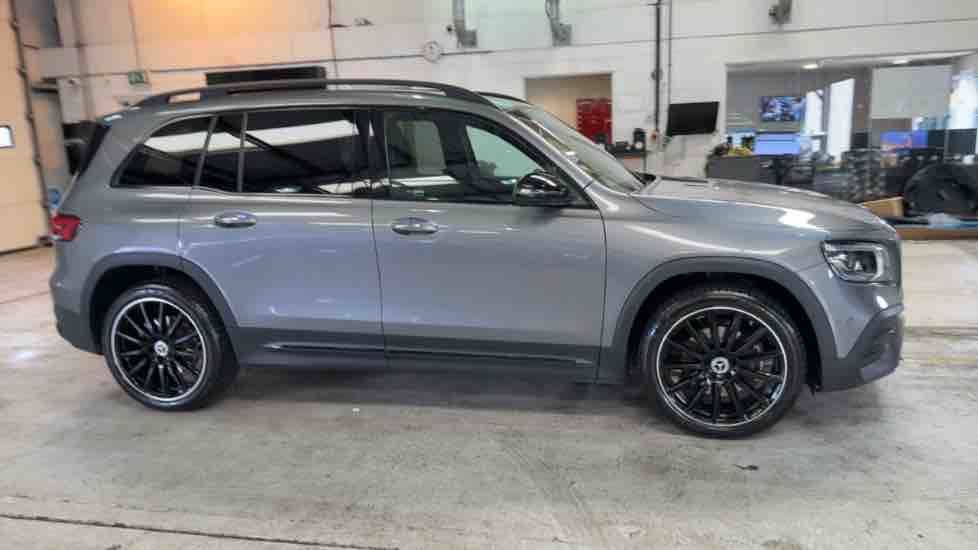 More views of Mercedes-Benz GLB