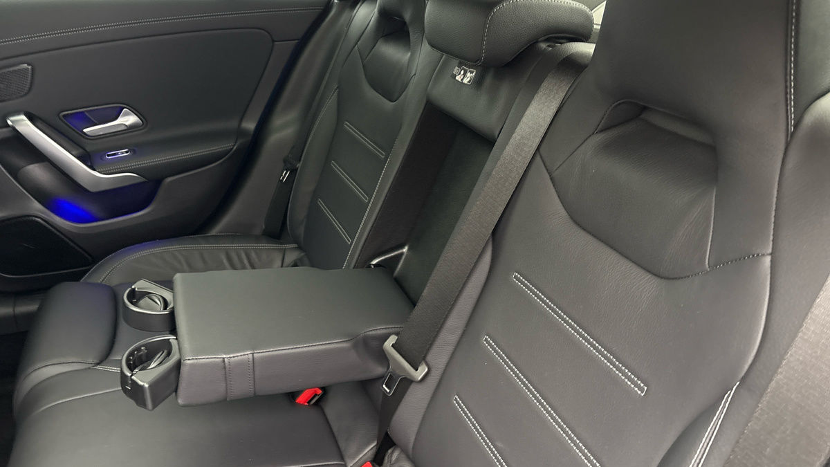 Mercedes-Benz CLA Image 9