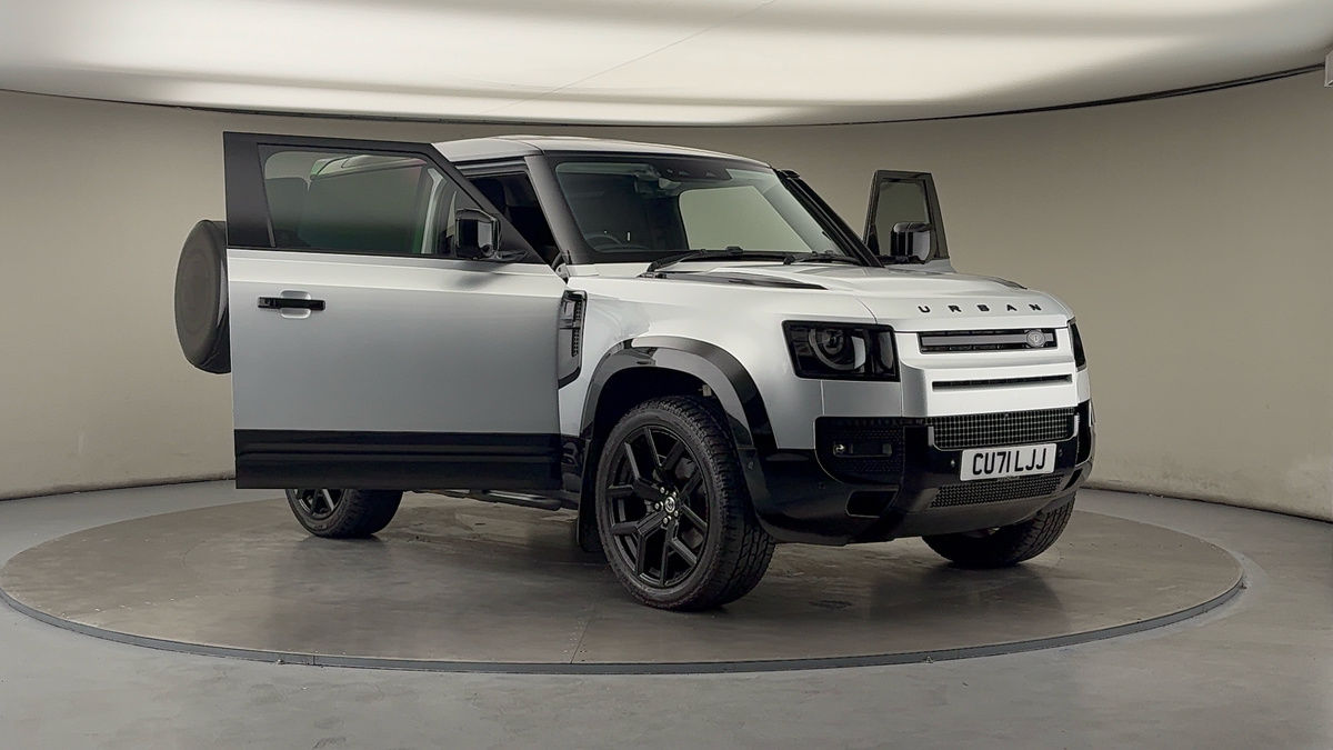 More views of Land Rover Defender 90