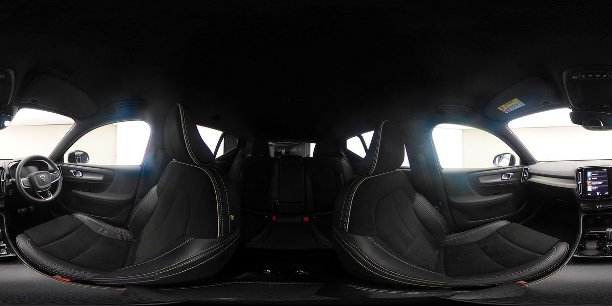 More views of Volvo XC40