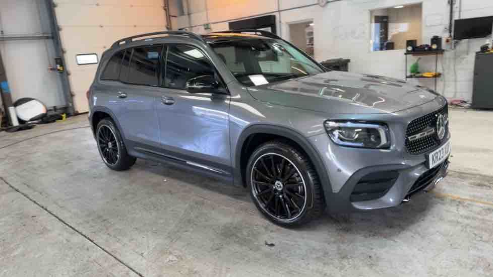 More views of Mercedes-Benz GLB