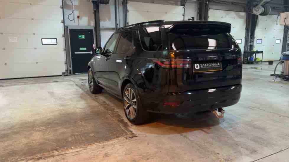 More views of Land Rover Discovery