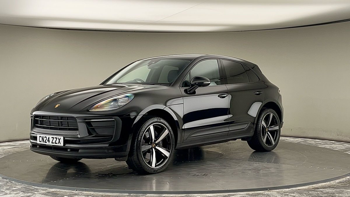 Porsche Macan Image 20