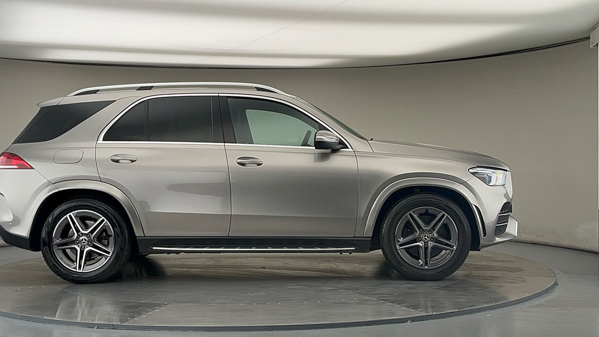 More views of Mercedes-Benz GLE