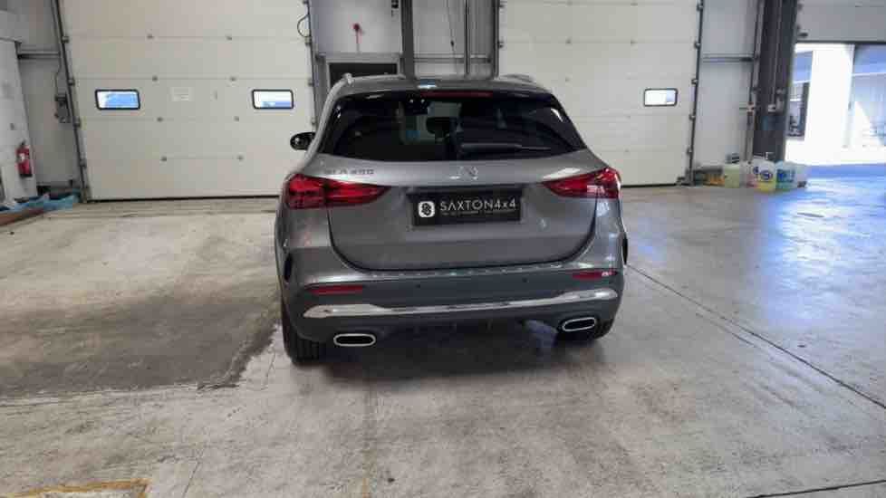 More views of Mercedes-Benz GLA