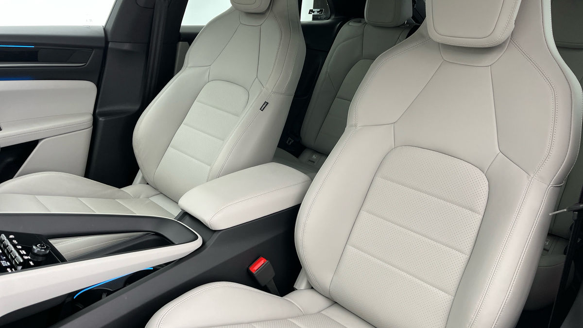Porsche Macan Image 7