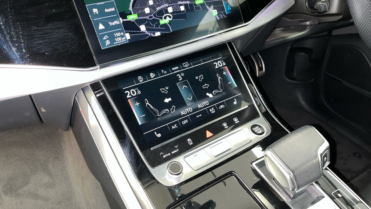 Audi Q8 Image 6