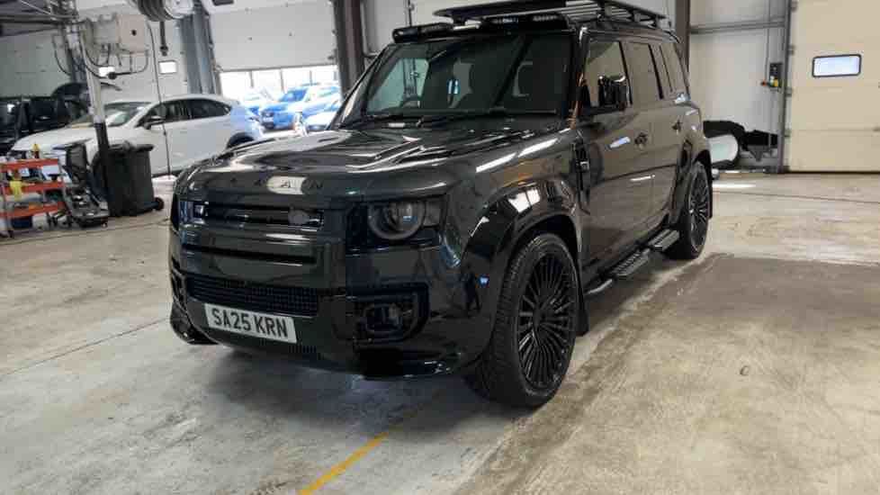 More views of Land Rover Defender 110
