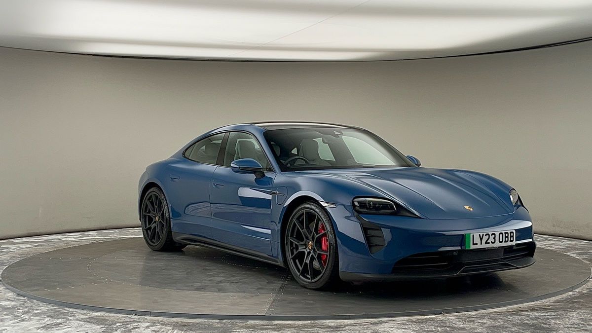 Porsche Taycan Sticky Header Image