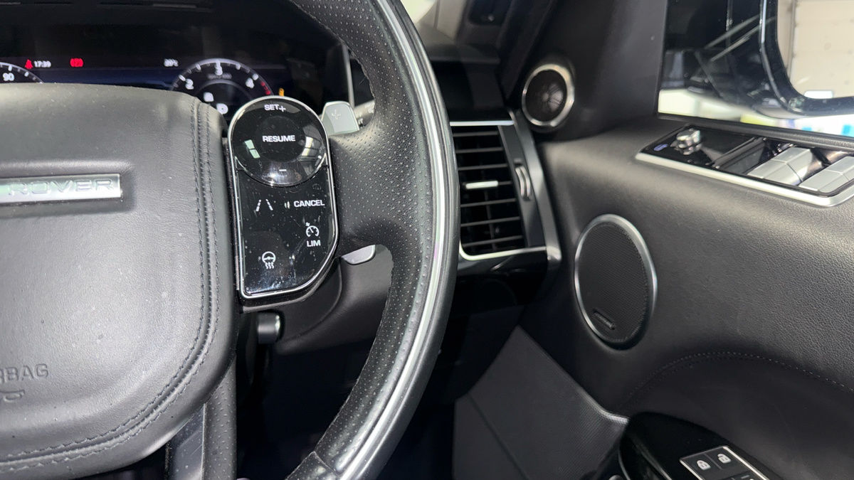 Land Rover Range Rover Sport Image 14