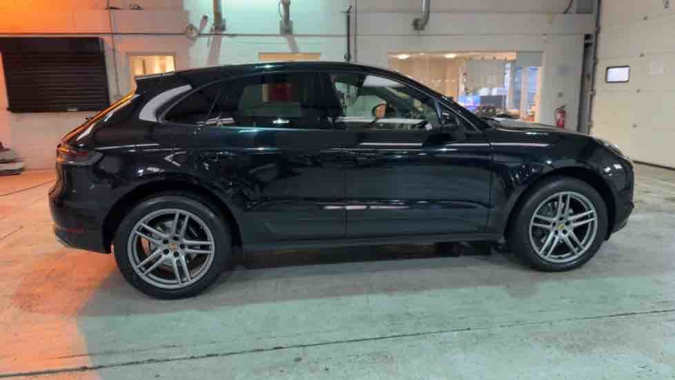 More views of Porsche Macan